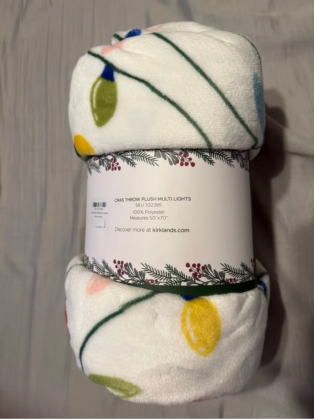 Kirklands White Plush Throw with Multicolor Lights